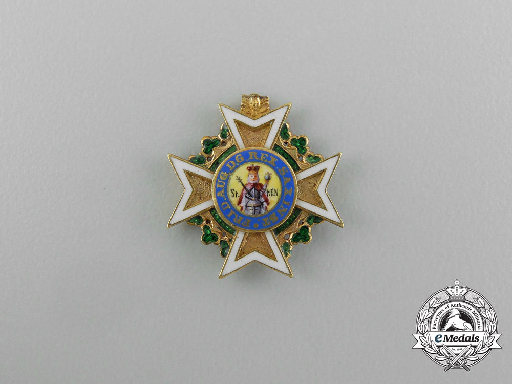 a_minature_saxon_military_order_of_st._henry_in_gold_e_4003