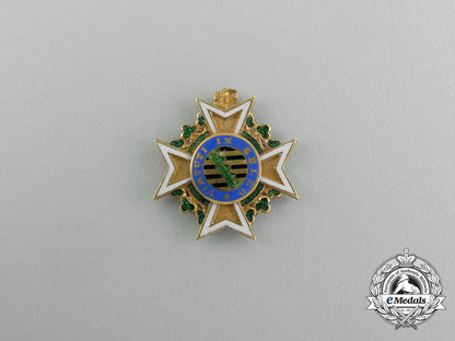 a_minature_saxon_military_order_of_st._henry_in_gold_e_4004