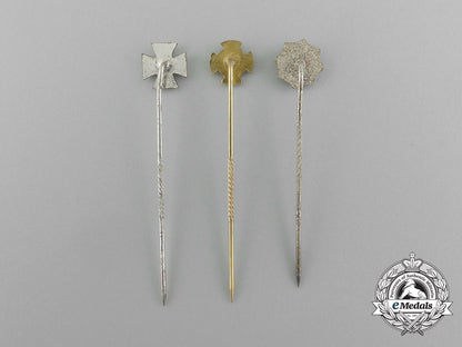 three1957_version_issued_award_stickpins_e_4010