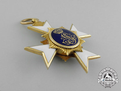 a_house_order_of_schaumburg-_lippe_honour_cross_in_gold;3_rd_class_e_4167