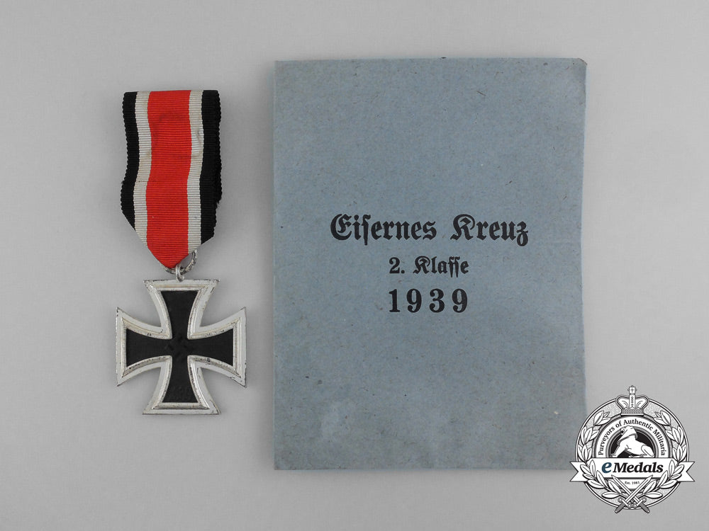 an_iron_cross1939_second_class_by_rudolf_wächtler&_lange_in_its_original_packet_of_issue_e_4175