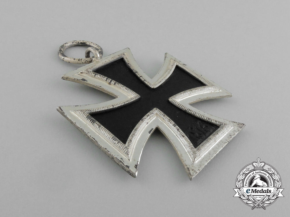 an_iron_cross1939_second_class_by_rudolf_wächtler&_lange_in_its_original_packet_of_issue_e_4181