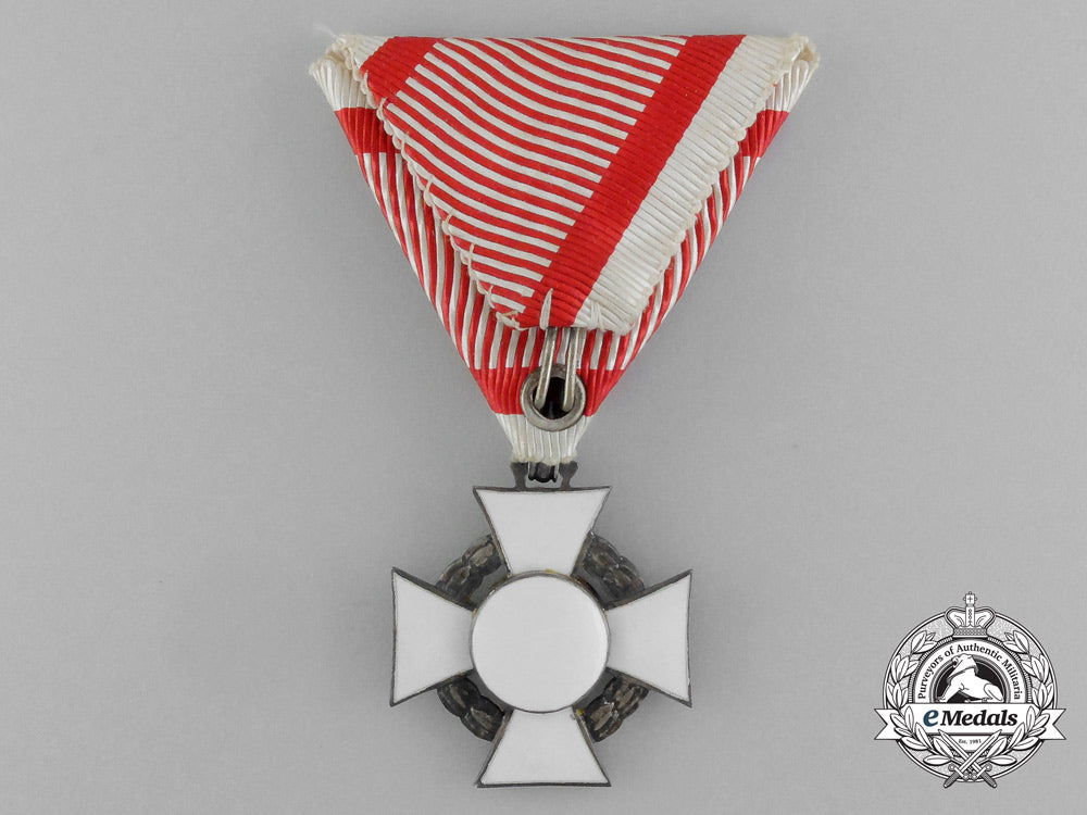 austria,_imperial._a_military_merit_cross3_rd_class_with_case,_c.1916_e_4264_1