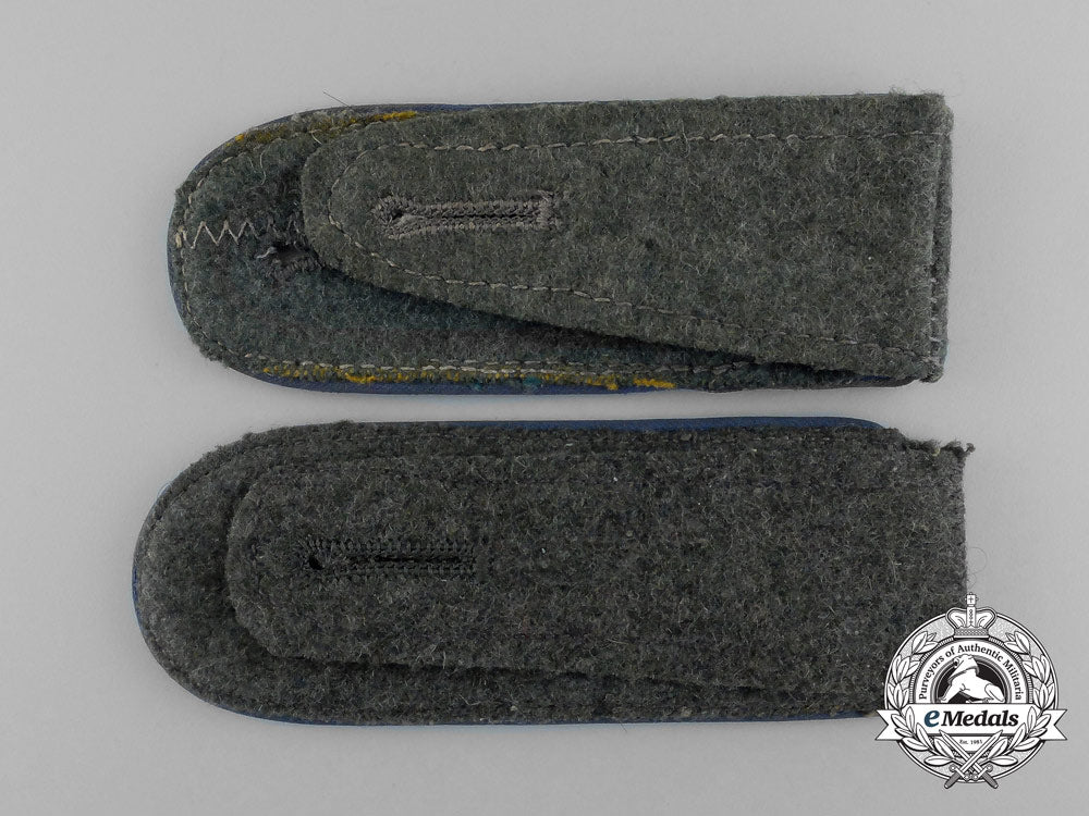 a_pair_of_wehrmacht_transport/_supply_enlisted_man’s_shoulder_boards_e_4398_1