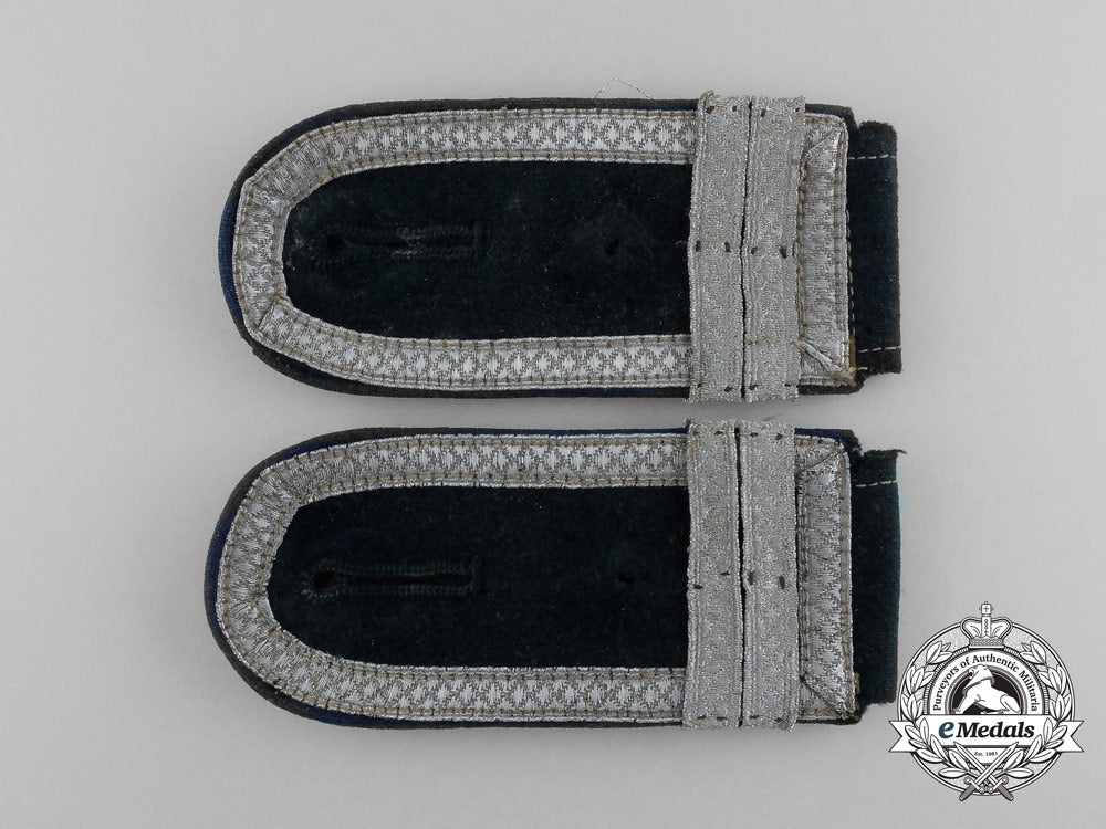 a_pair_of_wehrmacht_medical_sergeant_officer_candidate_shoulder_boards_e_4412