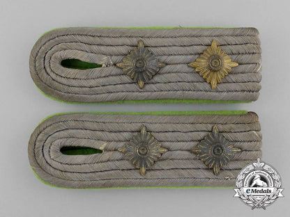 a_pair_of_wehrmacht_panzer_grenadier_hauptmann(_captain)_shoulder_boards_e_4422