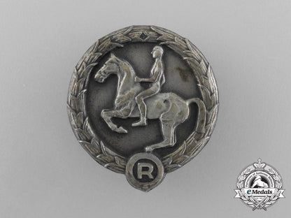 a1932-45_german_youth_equestrian_badge;_marked_e_4425