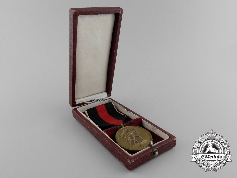a_sudetenland_commemorative_medal_in_its_original_case_of_issue_e_4430