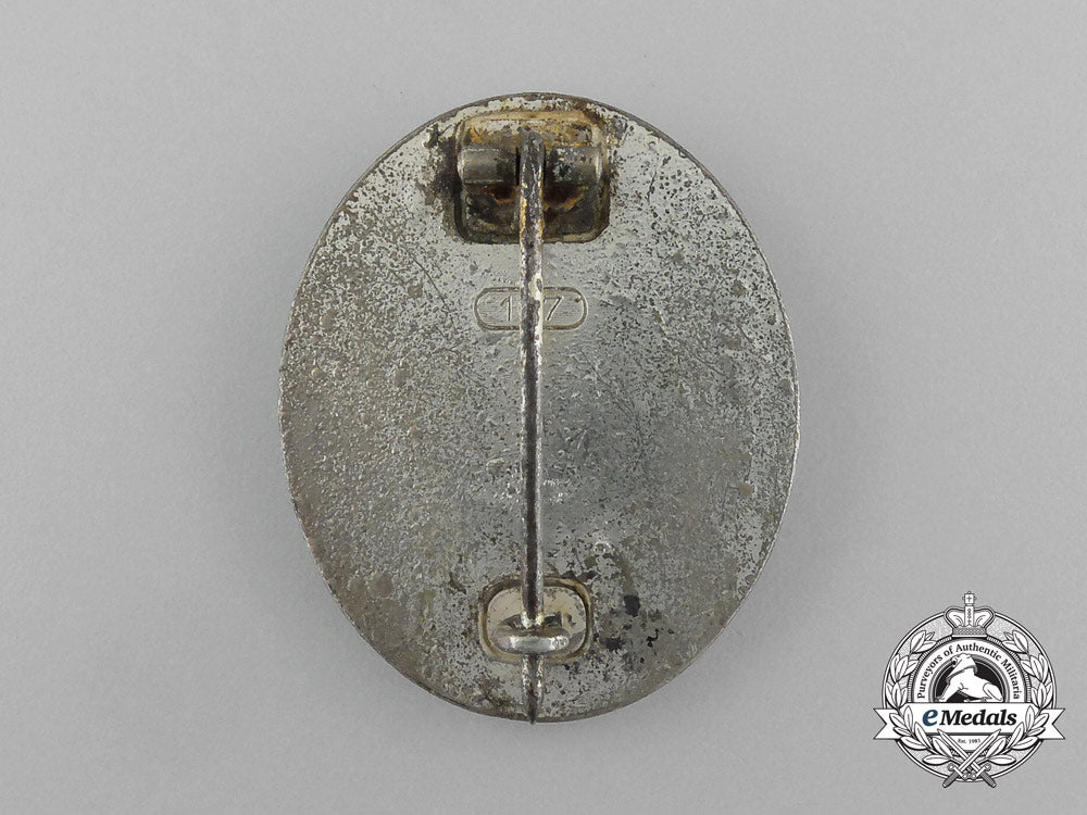 a_second_war_german_silver_grade_wound_badge_by_carl_wild_e_4438