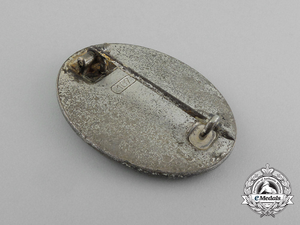 a_second_war_german_silver_grade_wound_badge_by_carl_wild_e_4439