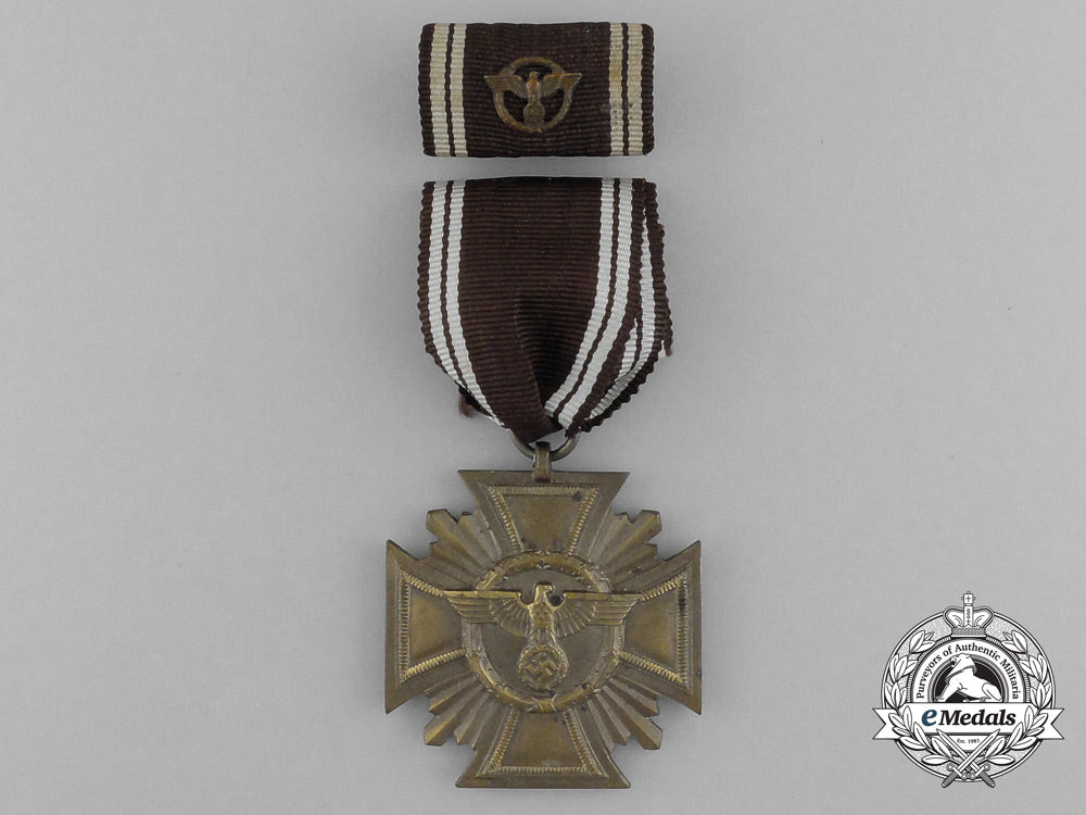 a_nsdap_bronze10-_year(3_rd_class)_long_service_award_set_in_its_box_of_issue_by_fritz_zimmermann_e_4469