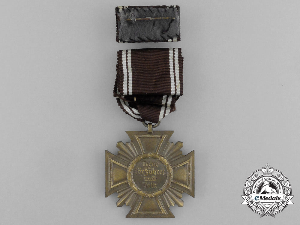a_nsdap_bronze10-_year(3_rd_class)_long_service_award_set_in_its_box_of_issue_by_fritz_zimmermann_e_4472