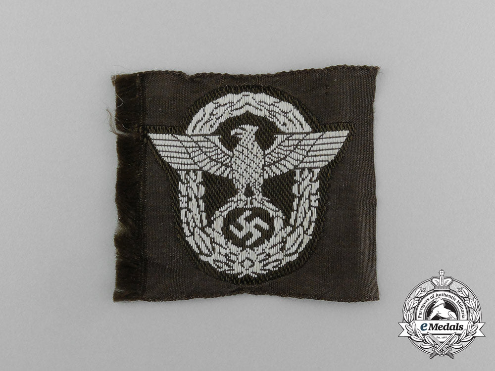 a_mint_and_unissued_eastern_people’s_police_m43_overseas_cap_insignia_e_4501