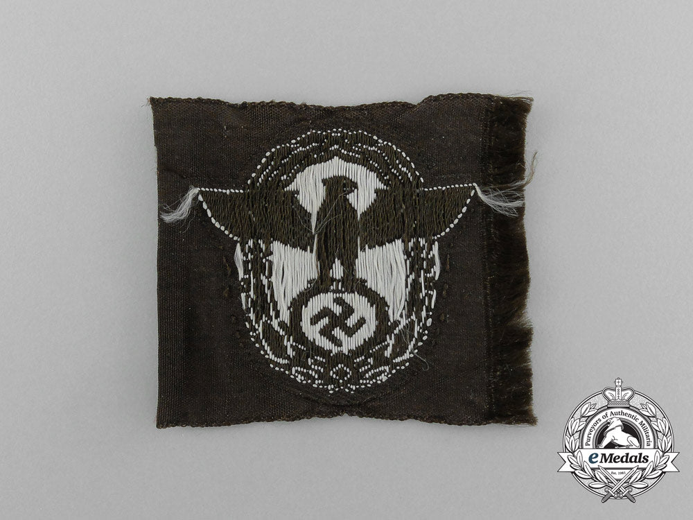 a_mint_and_unissued_eastern_people’s_police_m43_overseas_cap_insignia_e_4502