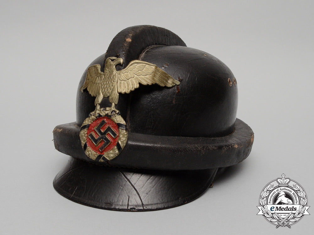 a_first_pattern_nskk_crash_helmet;_named_to_sturmmann_h._albrecht_e_4640