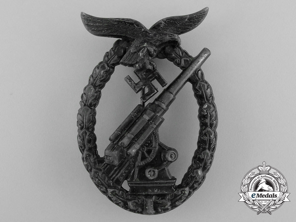 germany,_luftwaffe._a_flak/_anti-_aircraft_badge_by_walter_henlein,_gablonz_e_4937