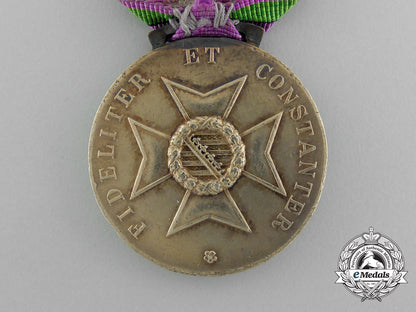 a_saxe-_ernestine_house_order_merit_medal;_gold_grade_with1914/8_and_swords_clasp_e_5041