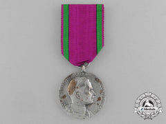 A Saxe-Ernestine House Order Merit Medal; Silver Grade
