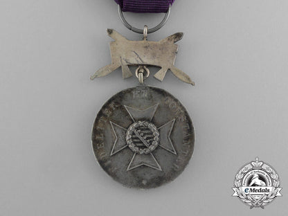 a_saxe-_ernestine_house_order_merit_medal;_silver_grade_with1914_and_swords_clasp_e_5050
