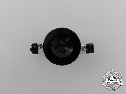a_mint_iron_cross1939_second_class_by_berg&_nolte_with_its_boutonniere_in_its_packet_of_issue_e_5086