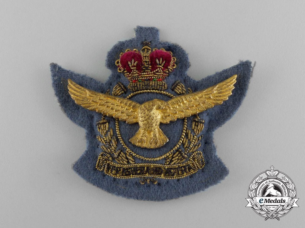 a_qeii_south_african_air_force(_saaf)_officer's_cap_badge_e_5149