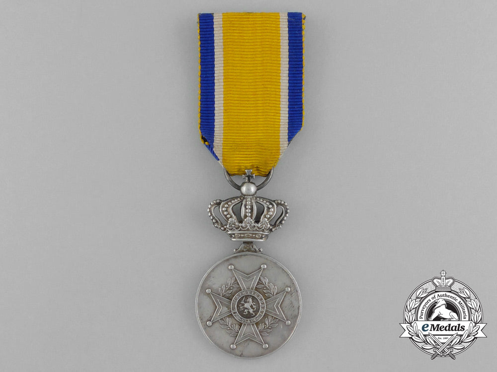 a_dutch_order_of_orange-_nassau;_silver_grade_medal_e_5196