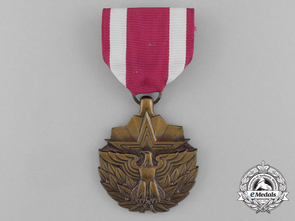 an_american_meritorious_service_medal_with_case_e_5285_1