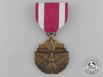 an_american_meritorious_service_medal_with_case_e_5285_1