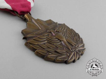 an_american_meritorious_service_medal_with_case_e_5289_1