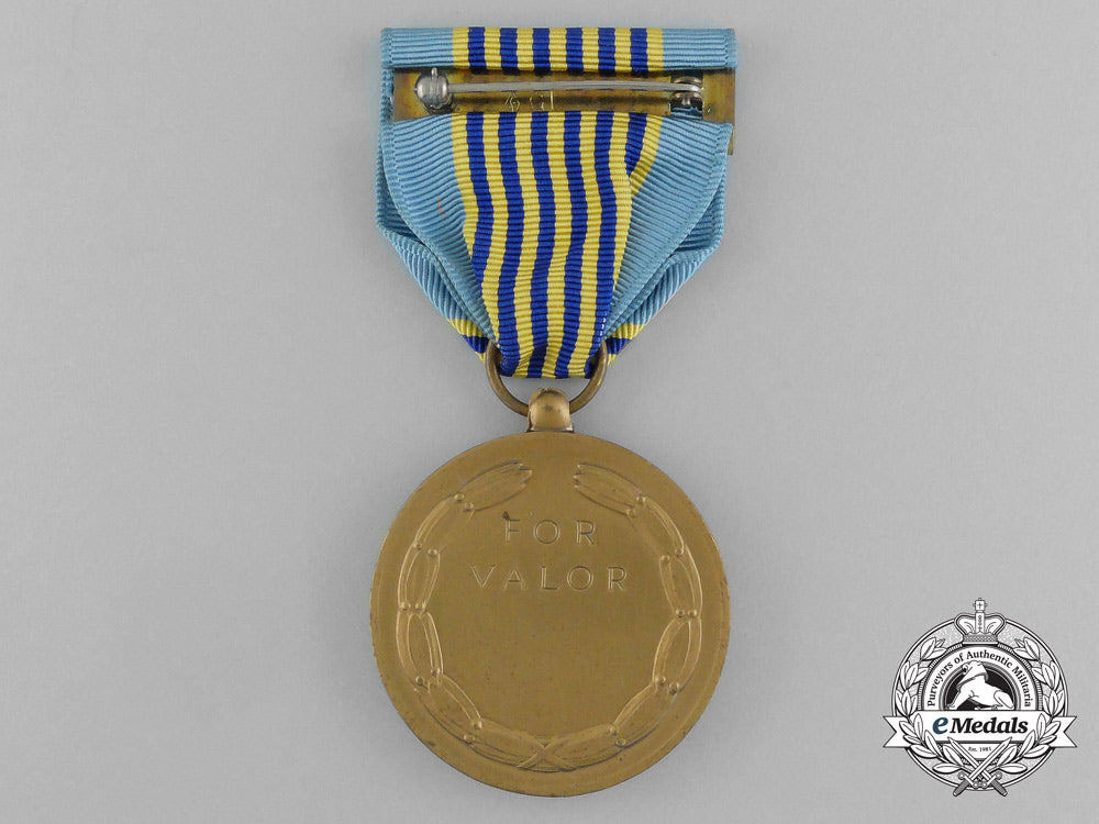 an_american_airman's_medal_with_case_e_5296_1