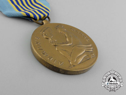 an_american_airman's_medal_with_case_e_5297_1