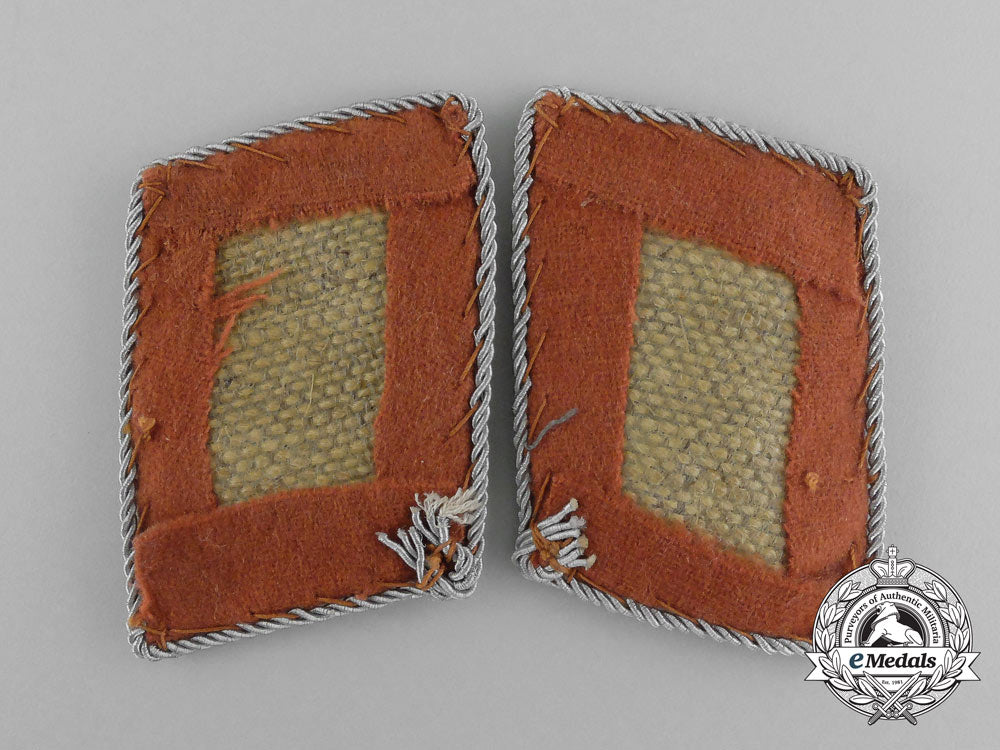 a_mint_and_matching_set_of_luftwaffe_signal_corps_hauptmann_collar_tabs_e_5346