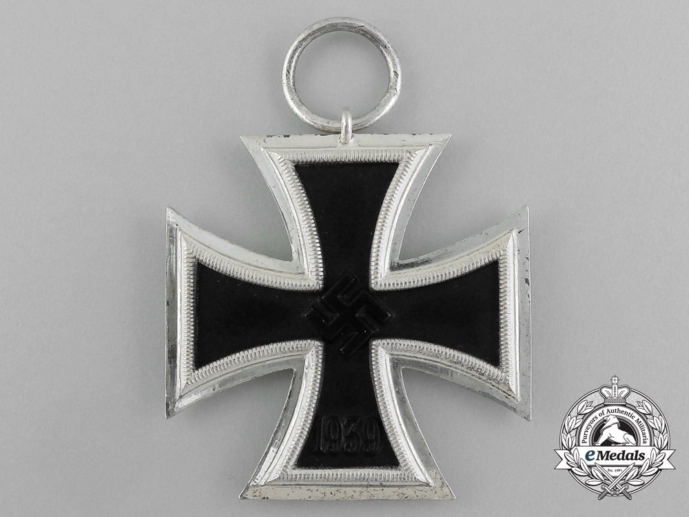 germany,_wehrmacht._an_absolutely_mint_iron_cross1939_ii_class_e_5384_1