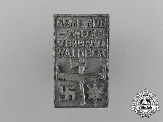 a_third_reich_period_waldeck_region_tea_party_badge_e_5463