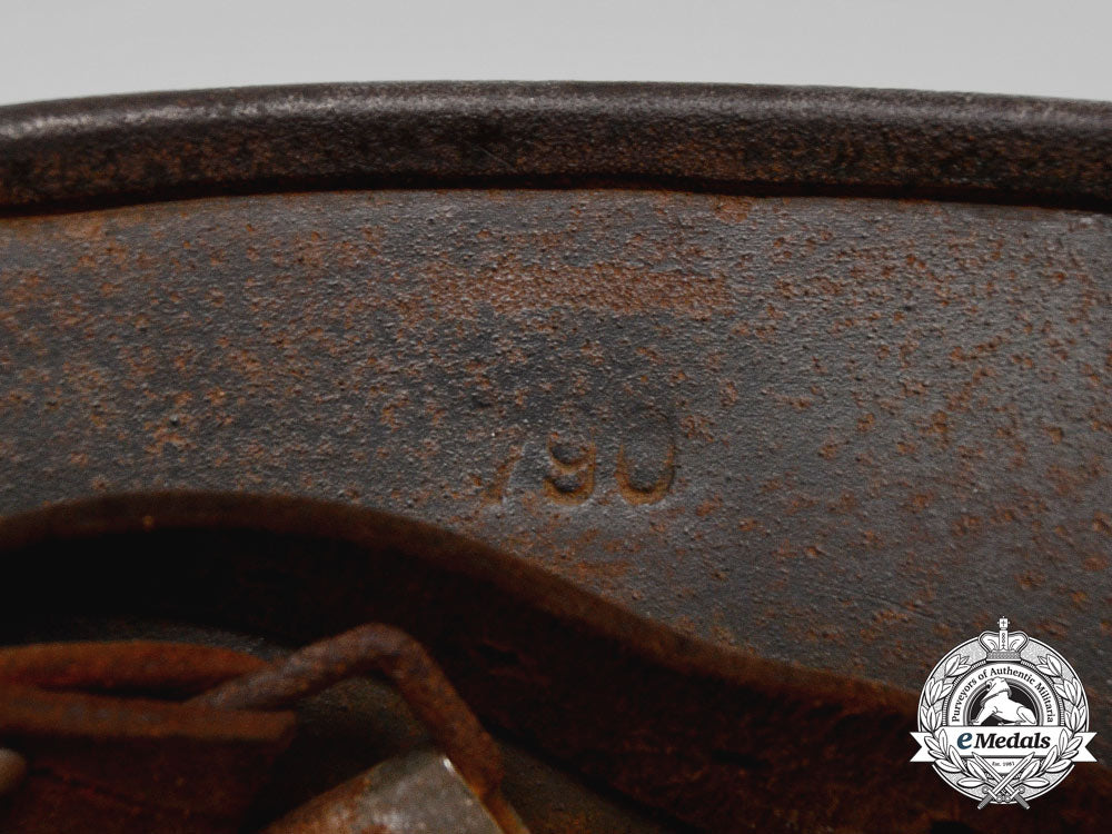 an_m40_wehrmacht_heer(_army)_stahlhelm_with_field_made_splinter_cover_by_quist_of_esslingen_e_5522