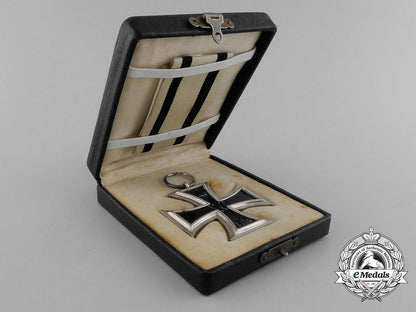 an_iron_cross1914_second_class_for_non-_combatants_by_wagner&_sohn_e_5744