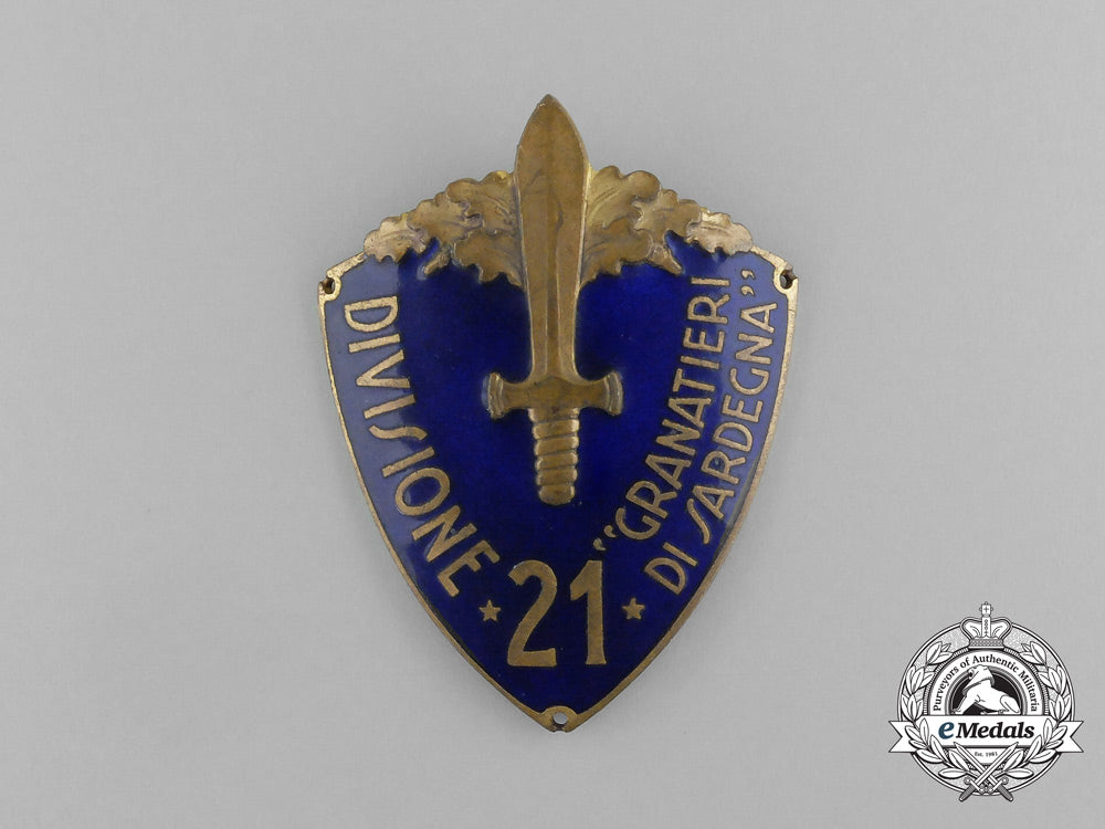 an_italian21_st_infantry_division"_grenadiers_of_sardinia_sleeve_shield_e_5883