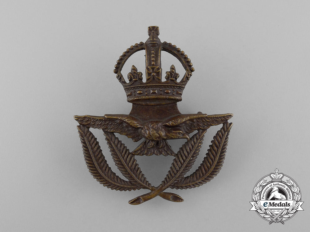 a_royal_air_force(_raf)_warrant_officer1_st_class_tudor_crown_cap_badge_e_5936