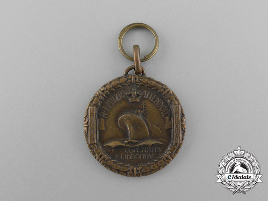 an_italian_regia_marina_light_cruiser_muzio_attendol_medal_e_5956