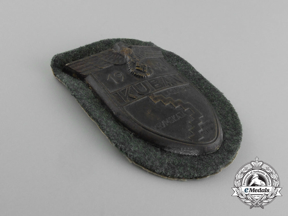 a_wehrmacht_heer(_army)_issued_kuban_campaign_shield_e_6193