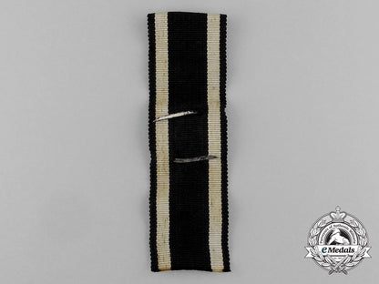 a_fine_clasp_to_the_iron_cross1939_second_class;2_nd_type;_reduced_size_in_its_original_ldo_case_e_6206