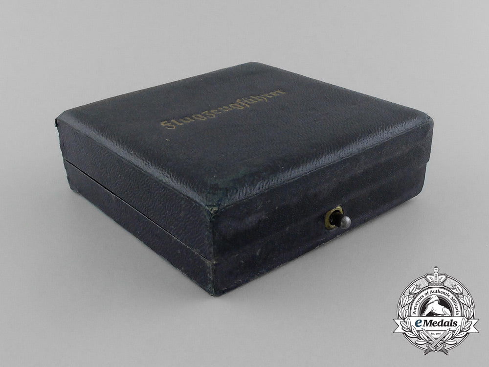 an_early_cased_luftwaffe_pilot’s_badge_named_to_flieger_speck_e_6209