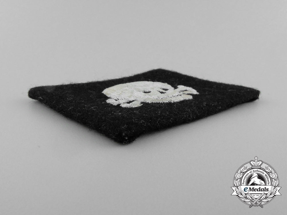 a_scarce_waffen-_ss“_pumpkin_head_pattern”_em/_nco’s_totenkopf_collar_tab_e_6385