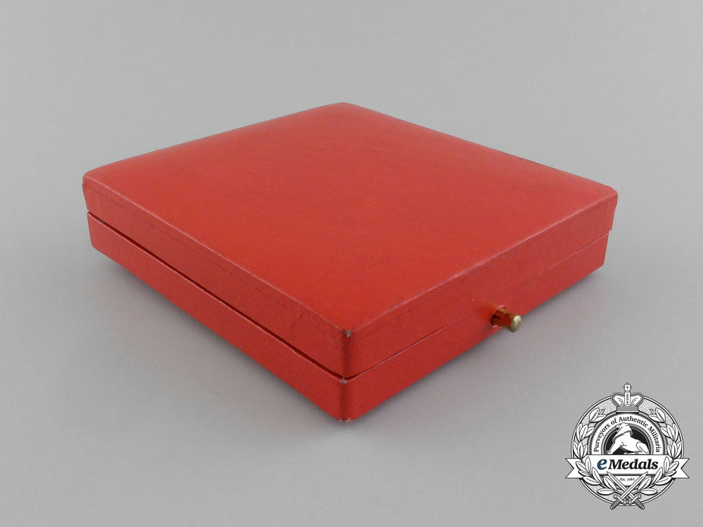 a_mint_social_welfare_decoration;3_rd_grade_in_its_original_ldo_case_of_issue_e_6420