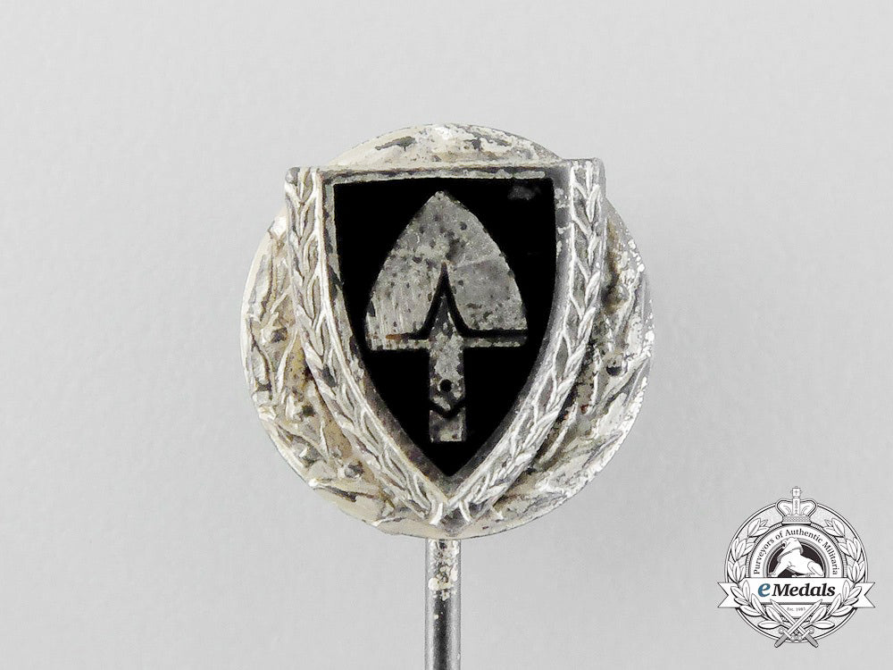 an_austrian_rad_honourary_member_miniature_award_stick_pin_e_6470_1