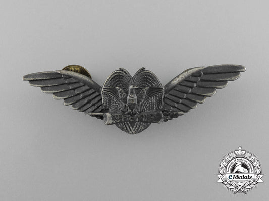 a_papua_new_guinea_defence_force_air_force_pilot_badge_e_6978