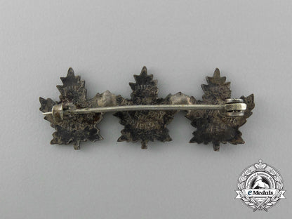 a_first_war_pair,_to_the_canadian_machine_gun_brigade_e_7011