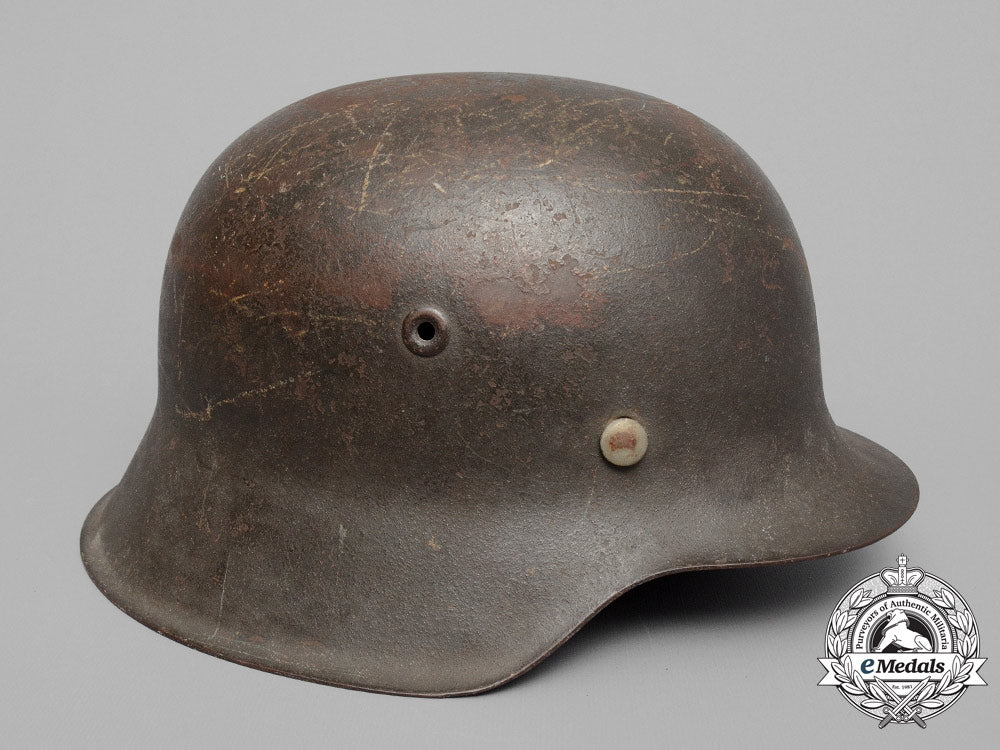 a_single_decal_m42_wehrmacht_heer(_army)_stahlhelm_by_vereinigte_deutsche_nickelwerke_e_7128