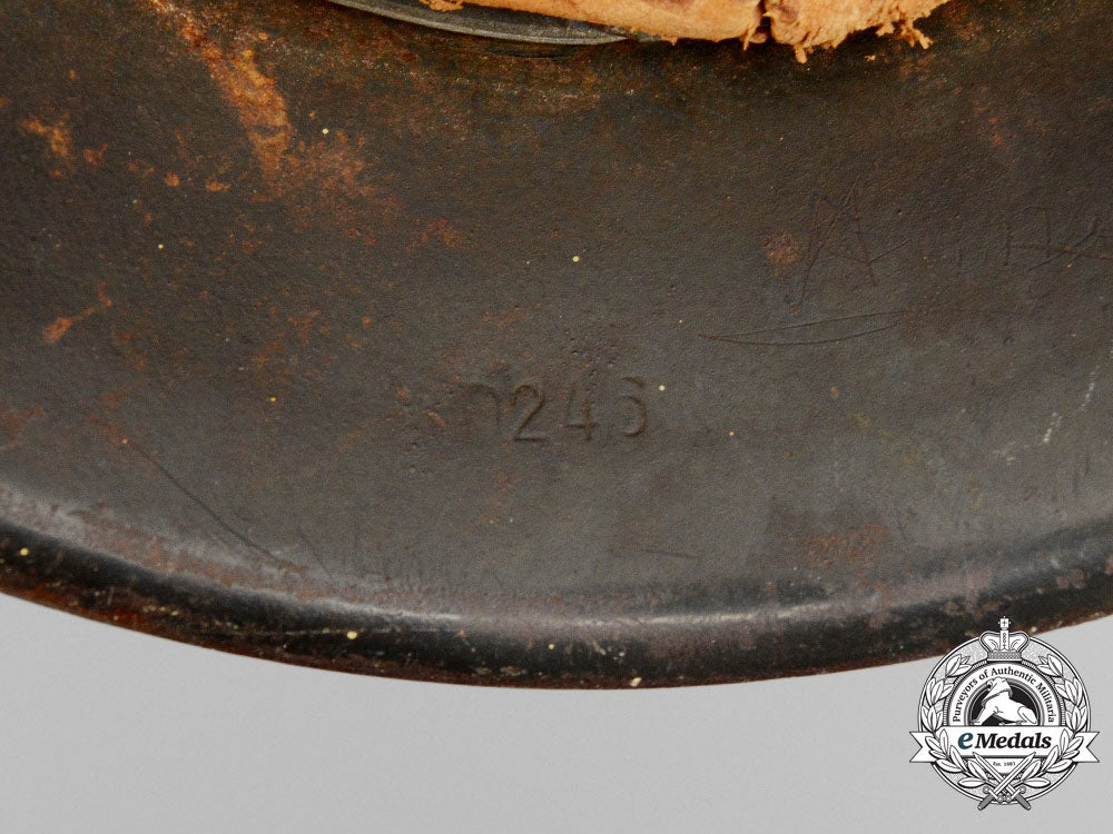 a_single_decal_m42_wehrmacht_heer(_army)_stahlhelm_by_vereinigte_deutsche_nickelwerke_e_7134