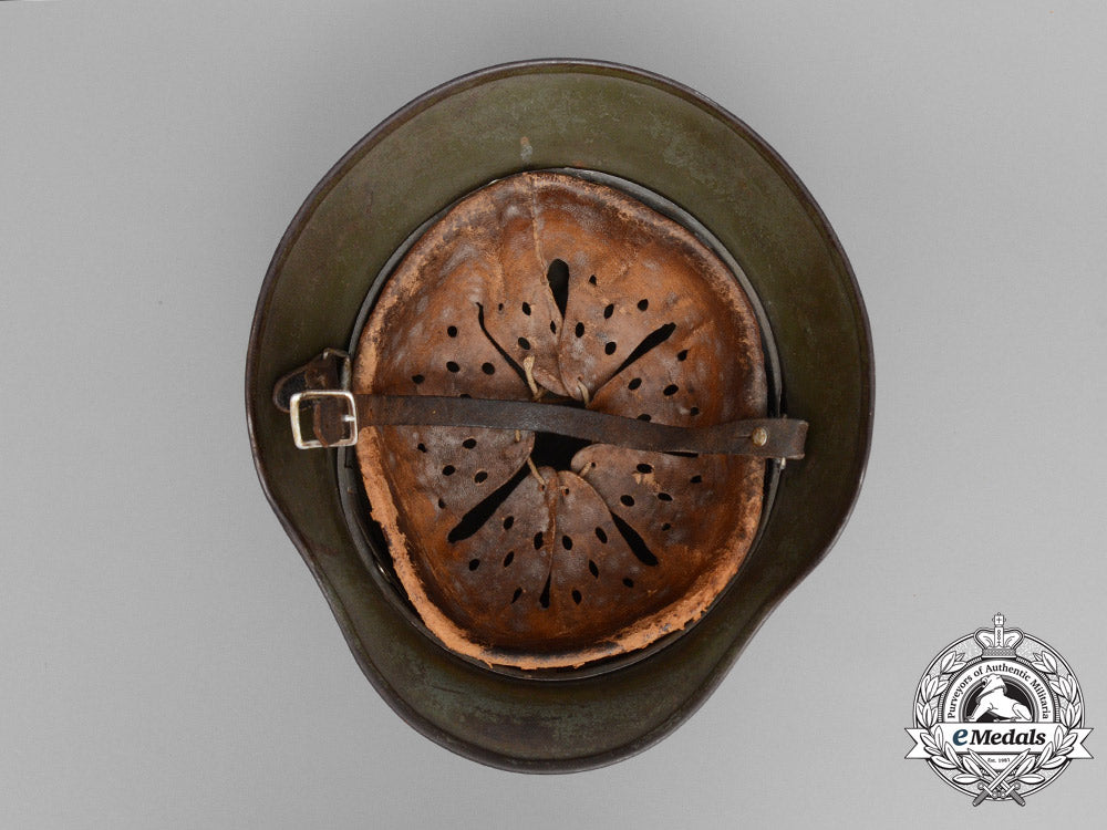 a_single_decal_m35_wehrmacht_heer(_army)_stahlhelm_by_vereinigte_deutsche_nickelwerke_e_7143